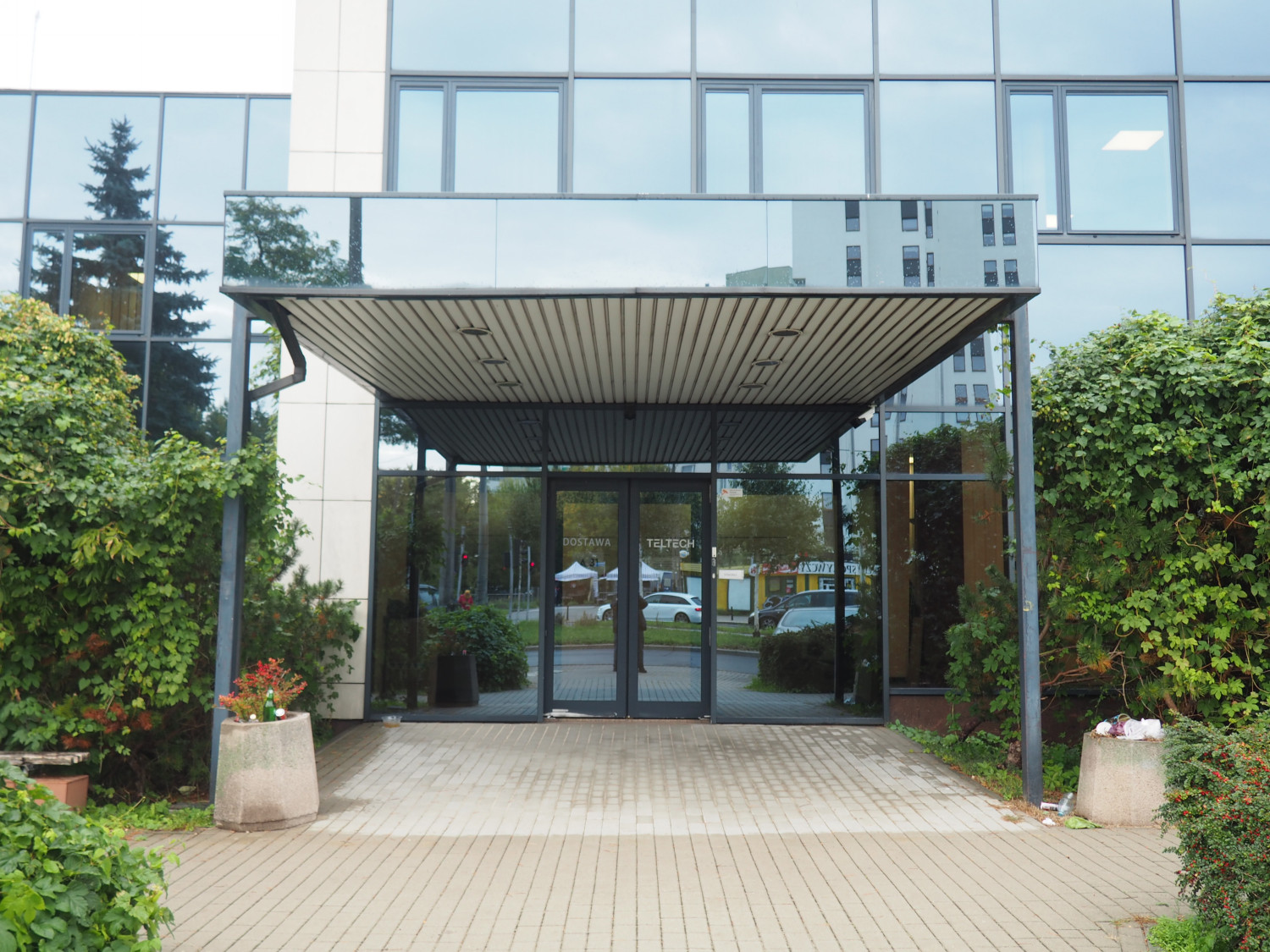 Zdjęcie architektury budynku Budynek biurowy